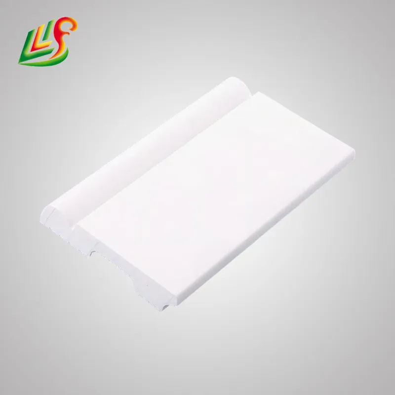 装飾モールディング